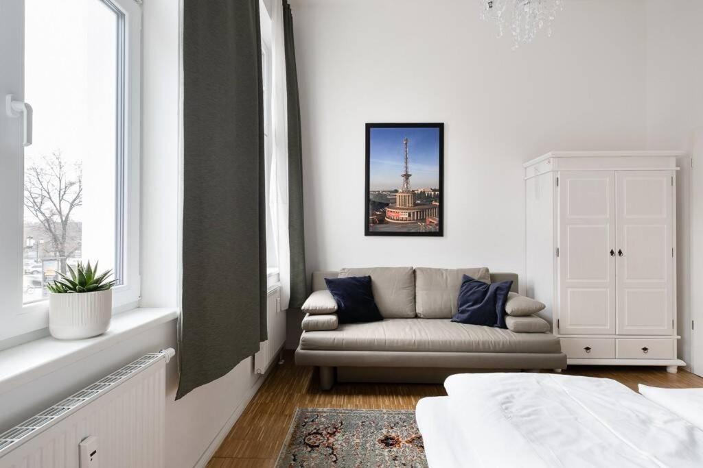 Sc 05 By Rockchair Apartments L Superhost Status L 2 Bedrooms Boxspringbeds Balcony Elevator - Cozy Family & Business Flair Welcomes You! Berlino Esterno foto